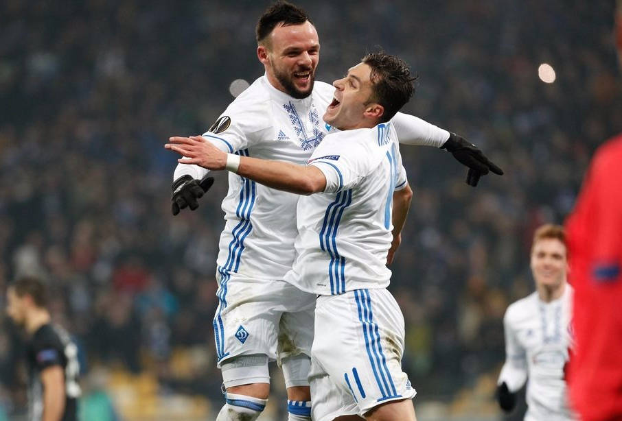  布莱顿海鸥展翅高飞，莫派帽子戏法助球队大胜诺丁汉森林