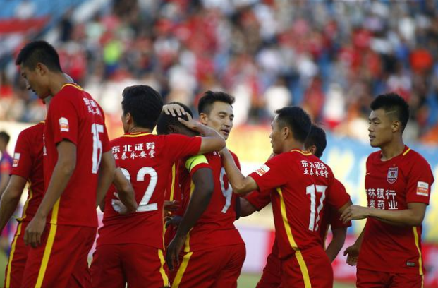  特鲁瓦保级关键战顶住压力战胜强敌看到曙光